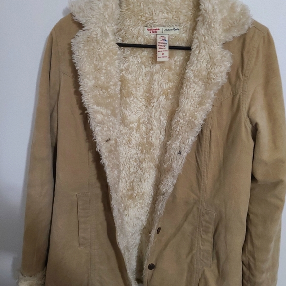 Abercrombie & Fitch tan faux fur unbutton coat - Picture 4 of 10